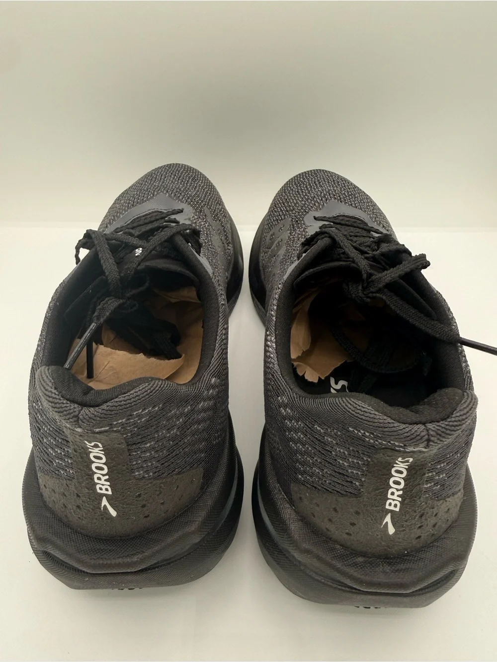 Brooks hyperion running